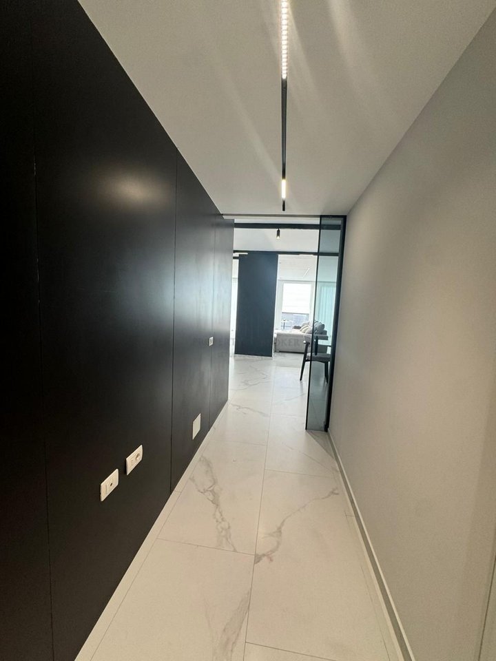 Shitet apartament 3+1+3+B+verandë ne Vollga, Durres!