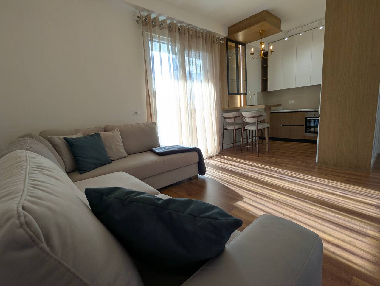 Apartament  per qera 1+1 , Don Bosko rruga  Egnatia,