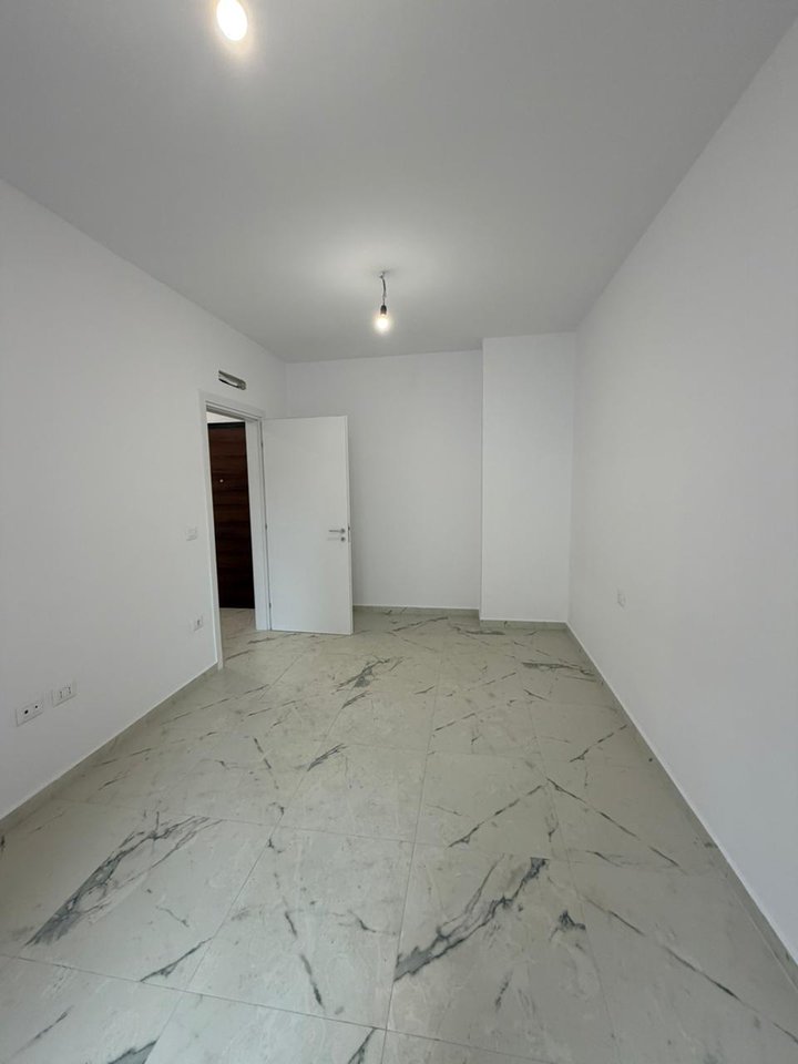 1+1 apartment for rent at Aura, Lapraka!