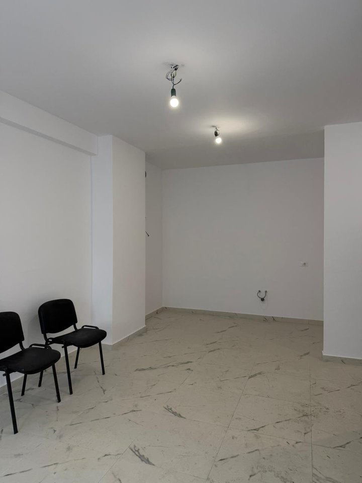 1+1 apartment for rent at Aura, Lapraka!