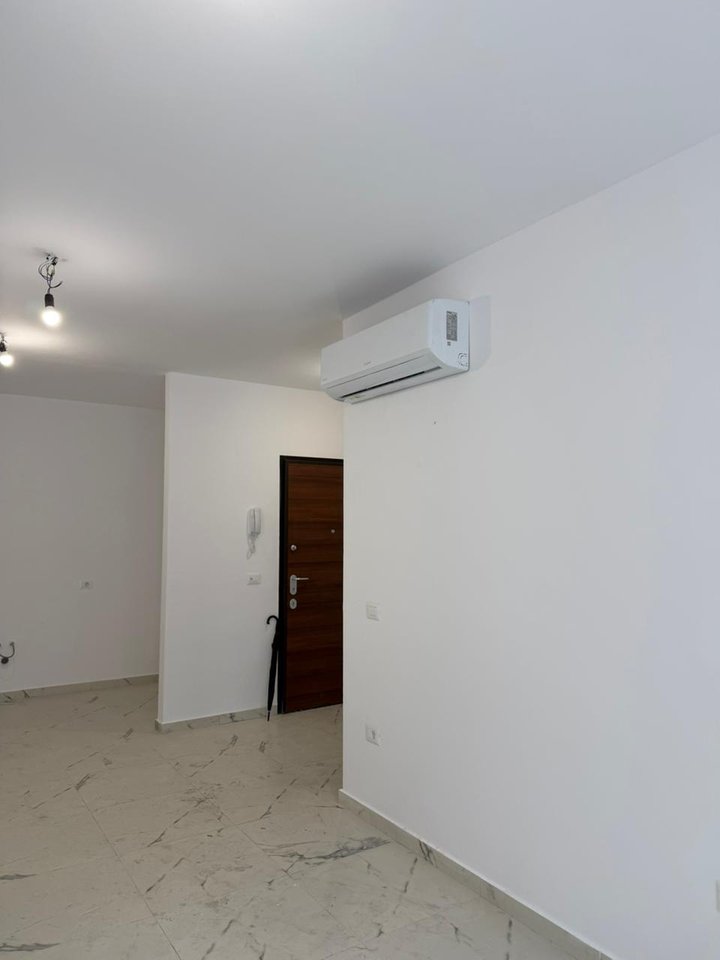 1+1 apartment for rent at Aura, Lapraka!
