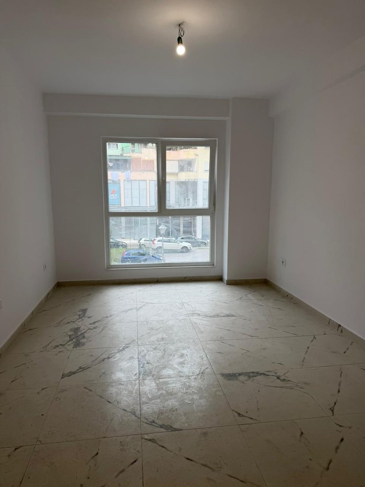 1+1 apartment for rent at Aura, Lapraka!