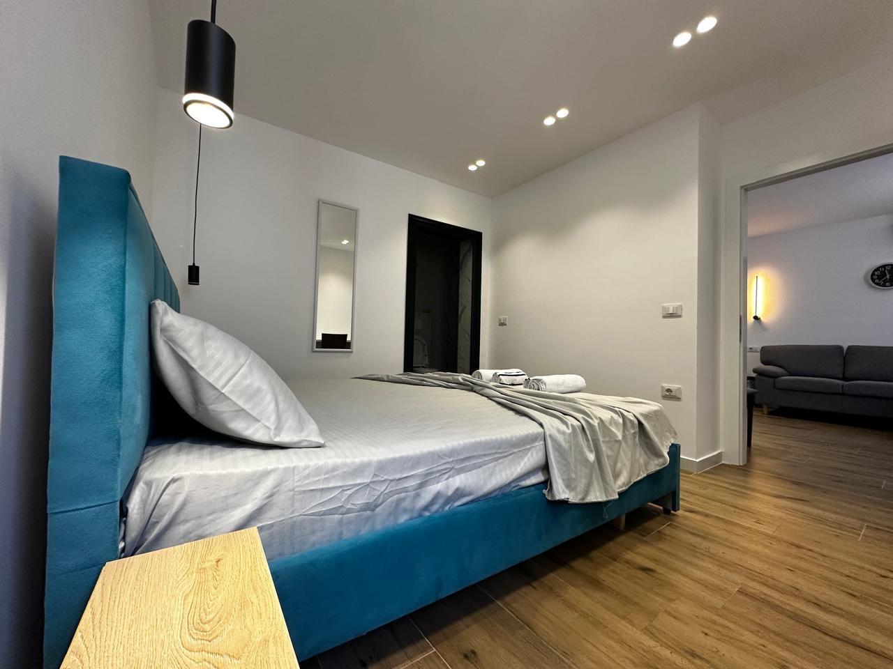 Shitet 2 apartamente 1+1 te Pazari i Ri,Rruga Qemal Stafa!