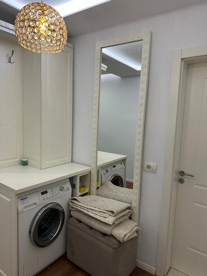 Jepet me qera apartament 1+1 prane Selvis!