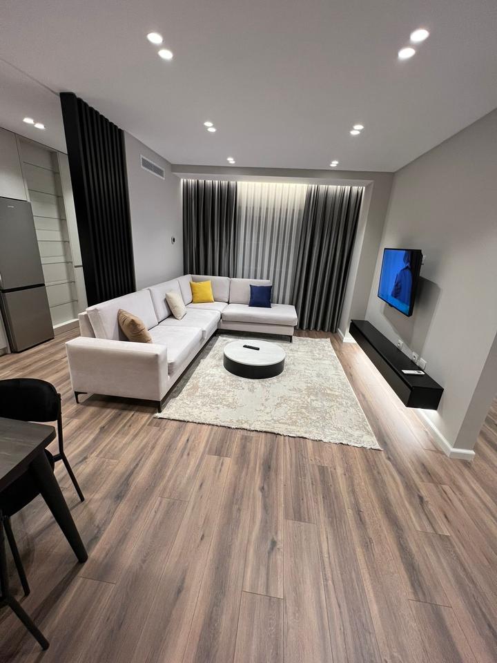 Jepet me qera apartamenti 2+1 te Ish Fusha e Aviacionit