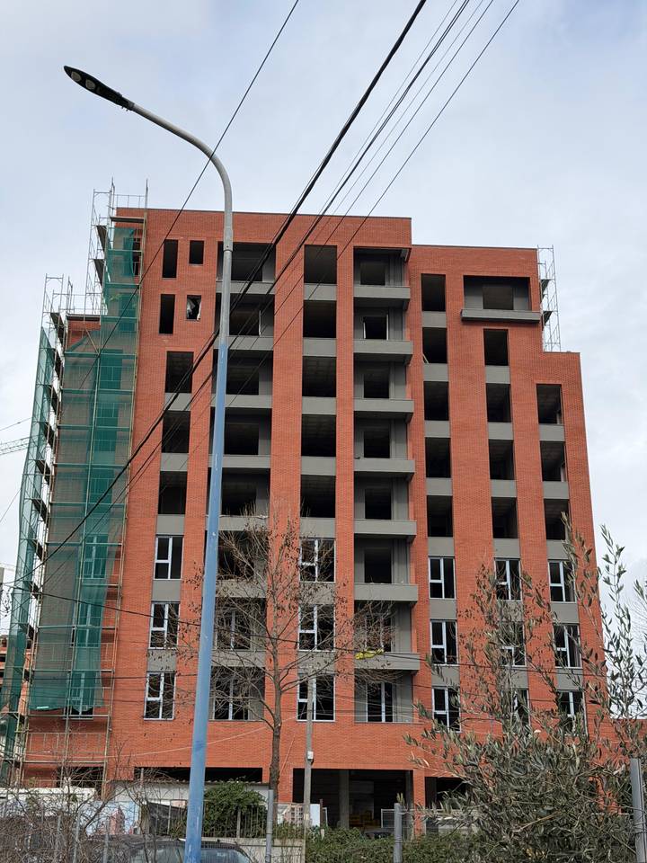 Shitet apartamenti 3+1+2 ne Babrru,te Tirana View Residenc!