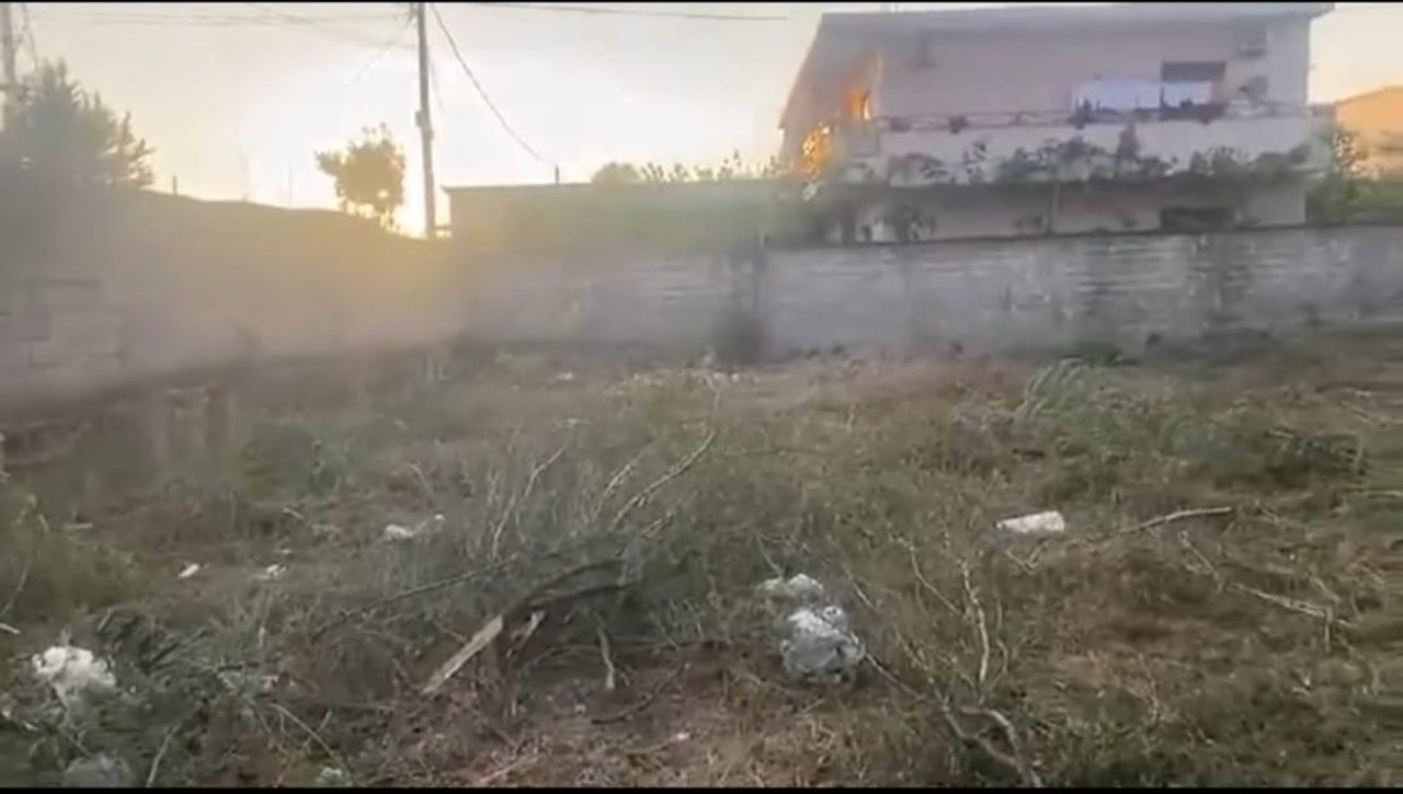 Terreno in vendita a Kashar, vicino a Vodafone, a 200 metri dall'autostrada!