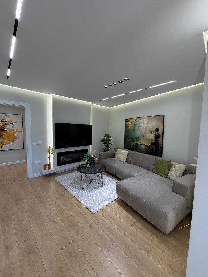 Apartment 2+1+2 for sale in Don Bosko!