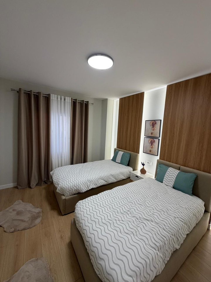 Apartment 2+1+2 for sale in Don Bosko!