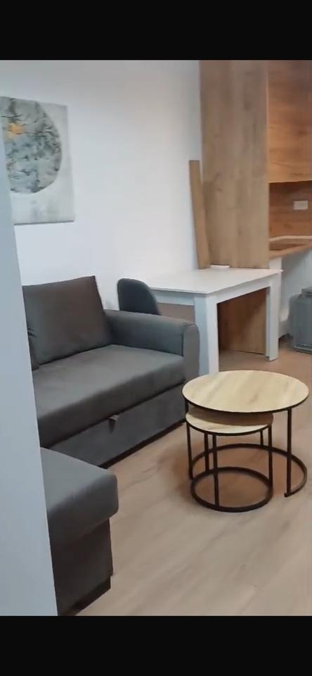 Jepet apartamenti me qera 1+1 tek Rruga Muzaket, Don bosko!