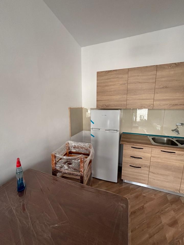 Jepet apartamenti me qera 1+1 tek Univers City!
