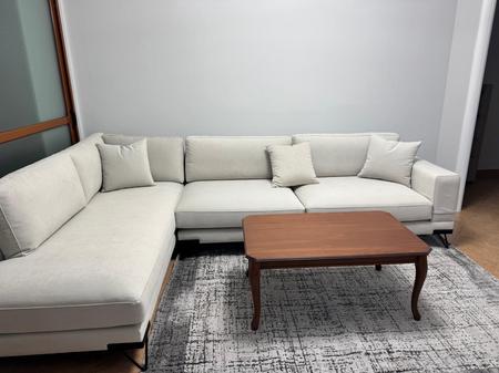 2+1 apartment for rent on Kavaja Street!