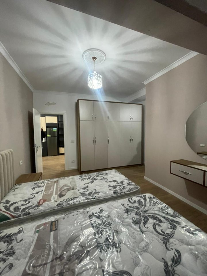 🏡Jepet apartament 2+1+🅿️me qera tek Golden Tower, Mine Peza!