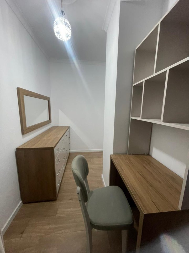 🏡Jepet apartament 2+1+🅿️me qera tek Golden Tower, Mine Peza!