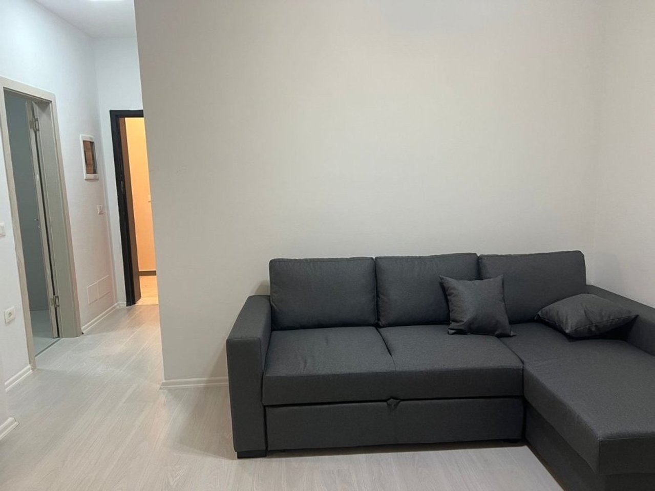 1+1 apartment with parking for rent in Astir