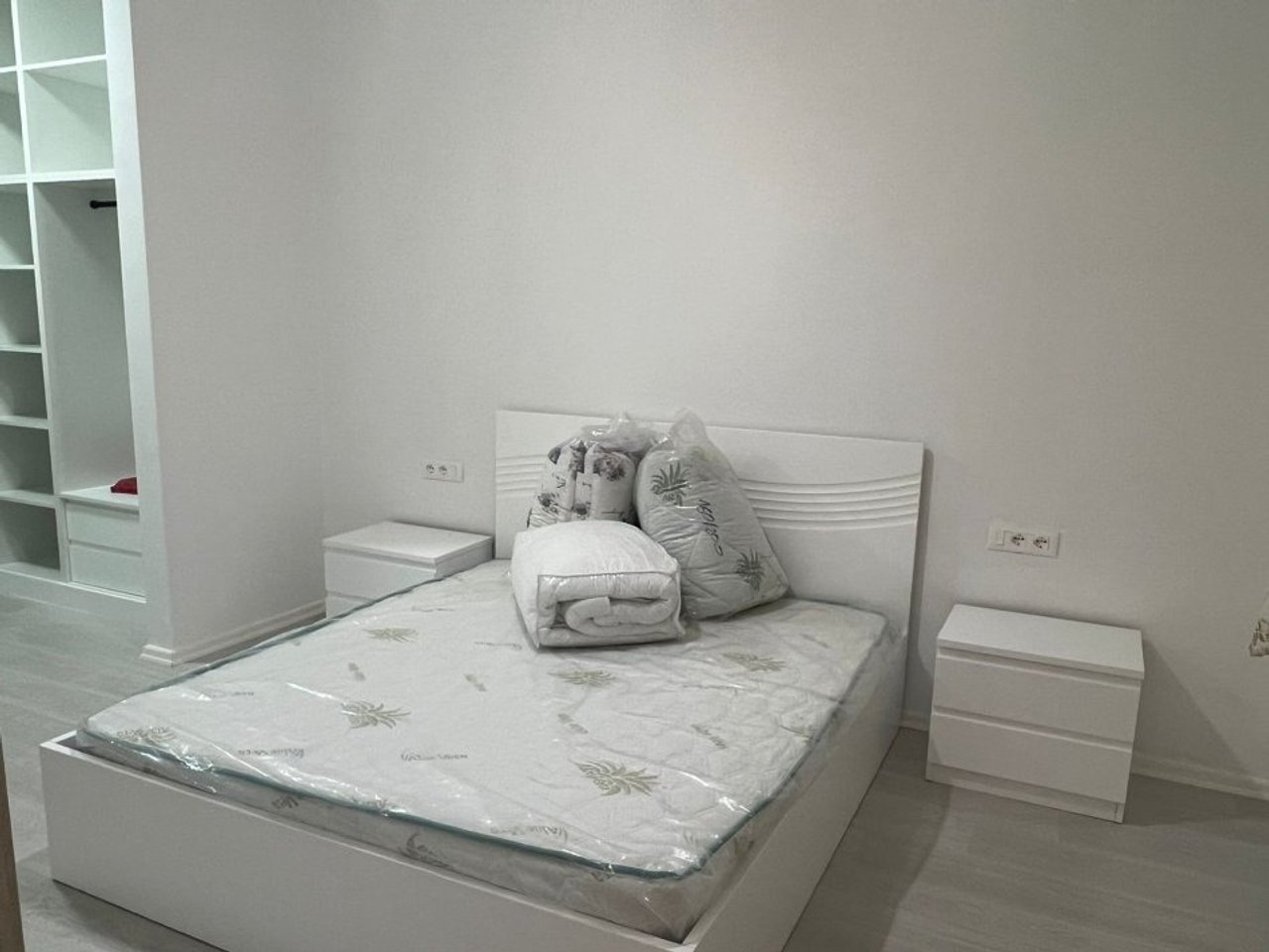 1+1 apartment with parking for rent in Astir