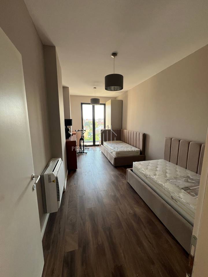 🏡Appartamento 2+1+2 in affitto presso la Vecchia Piazza Shqiponja!