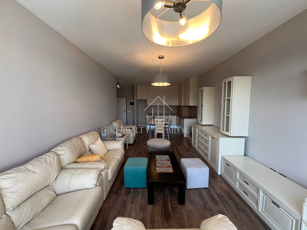 🏡Appartamento 2+1+2 in affitto presso la Vecchia Piazza Shqiponja!