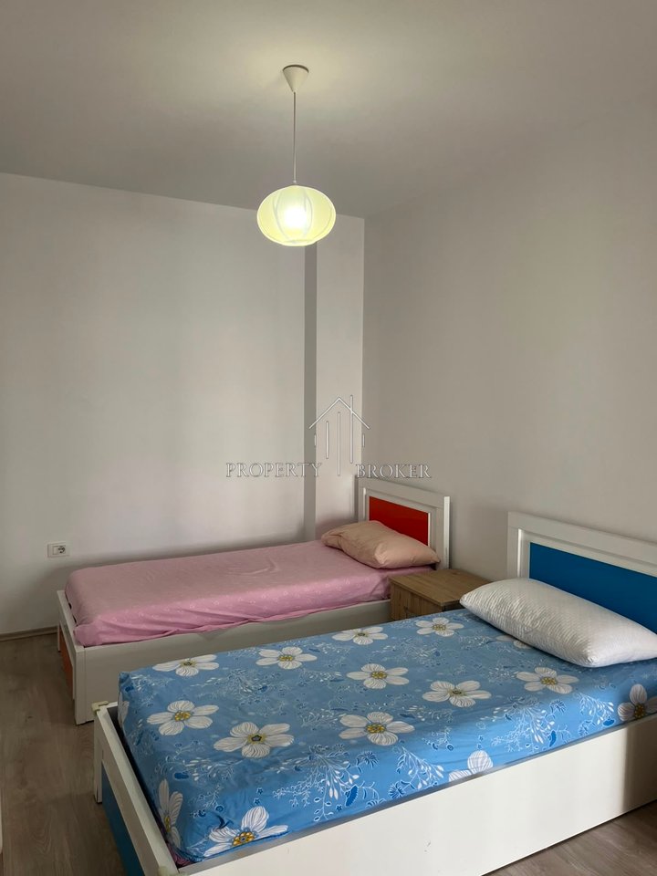 Apartment 2+1+2 for rent Siri Kodra St, Contact Complex!