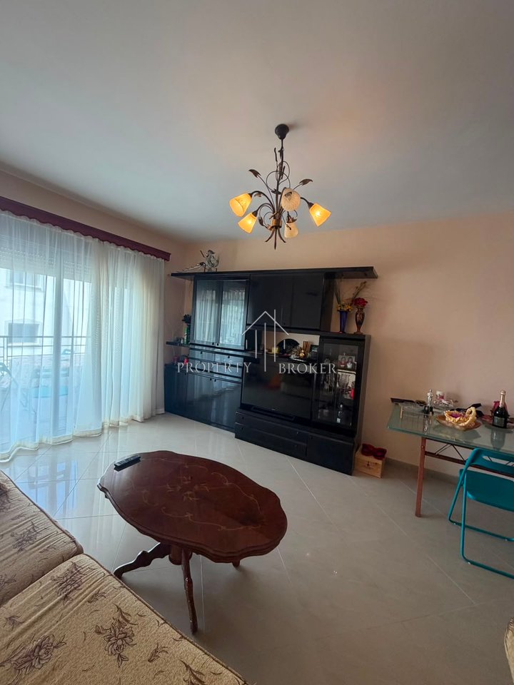 🔊𝐄𝐤𝐬𝐤𝐥𝐮𝐳𝐢𝐯𝐞,  Shitet apartament 2+1+2B ne Sarande me pamje nga deti!
