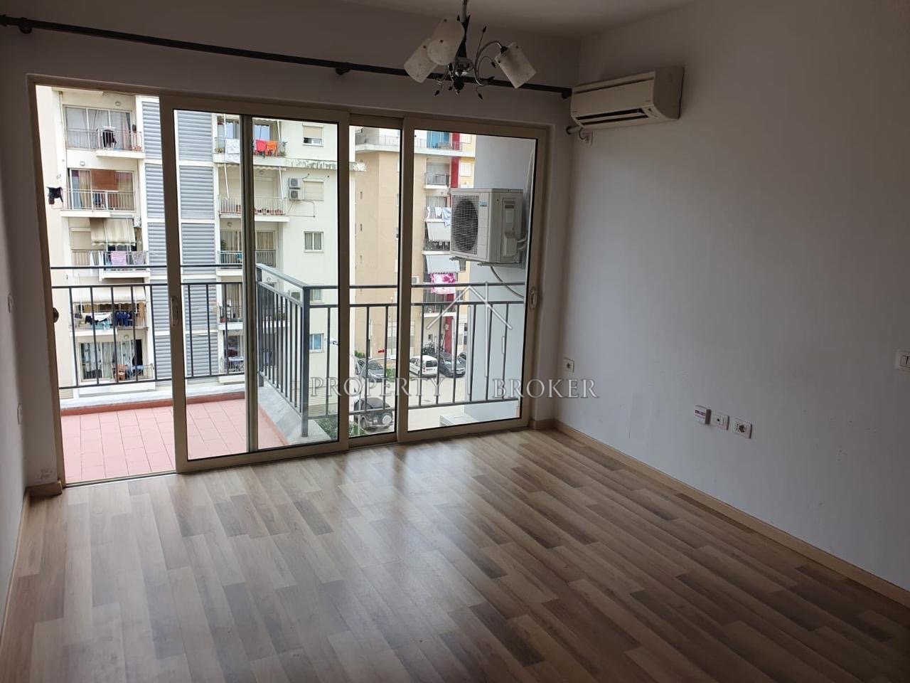 Affittasi appartamento 1+1 (non arredato) Ex Campo Aviazione!