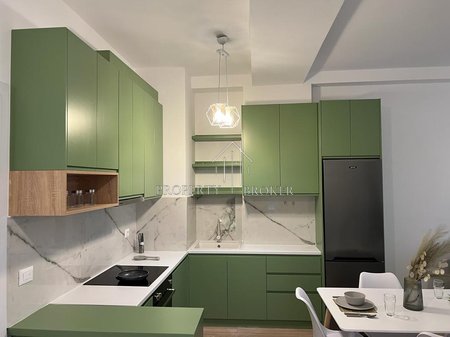 Jepet me qera apartamenti 1+1 te Kompleksi Kontakt