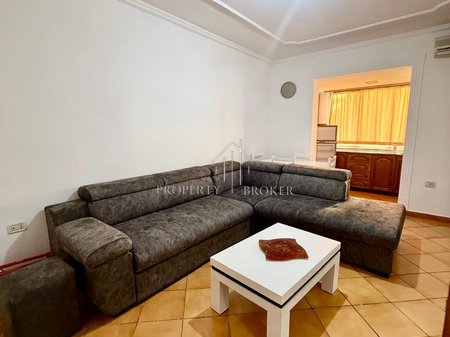 A 2+1 apartment is for rent in Brryli.
