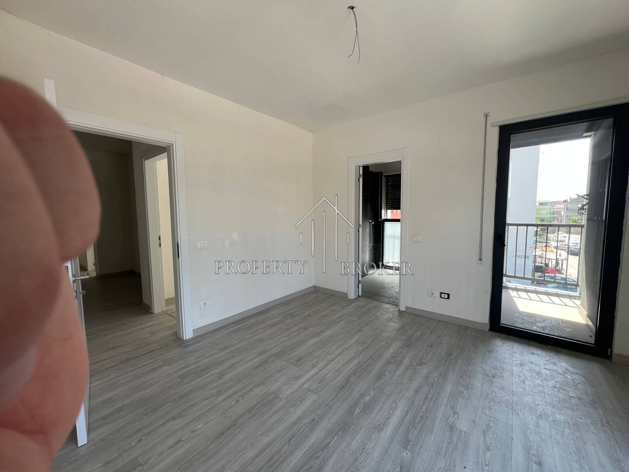 Apartment 3+1+2 for sale at Elbavo Residence, Jordan Misja Street!