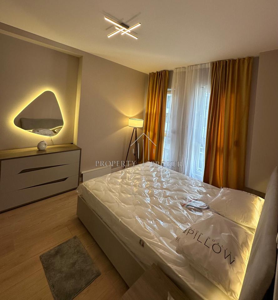 Jepet me qera apartament 1+1 tek Univers City!