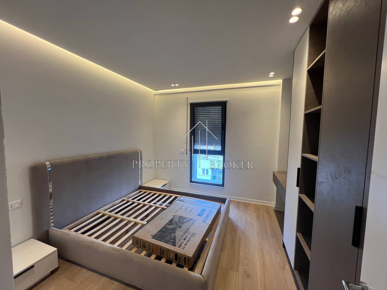For rent 1+1 apartment + parking at Ndregjoni Complex, Jordan Misja Street!