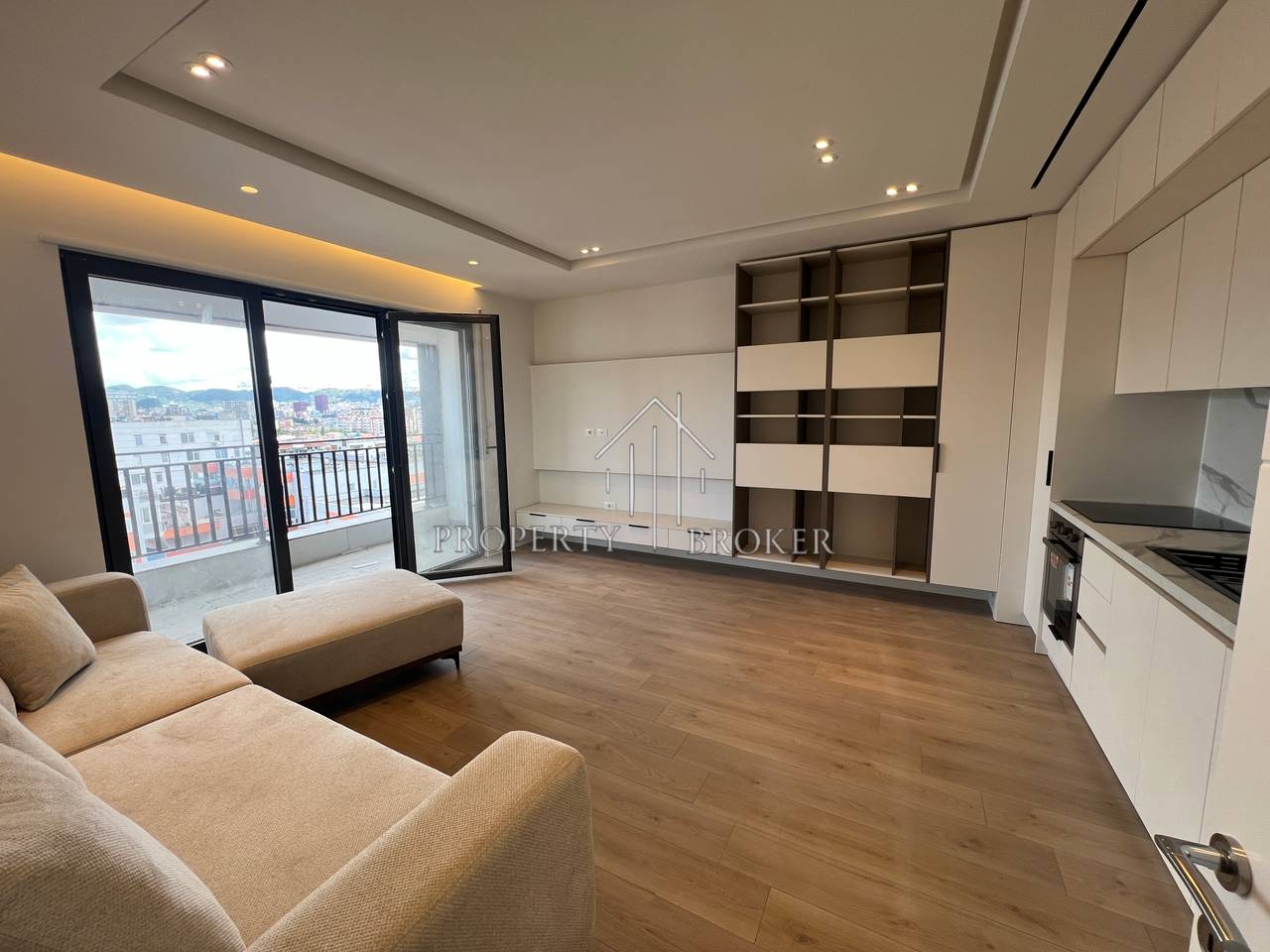 For rent 1+1 apartment + parking at Ndregjoni Complex, Jordan Misja Street!