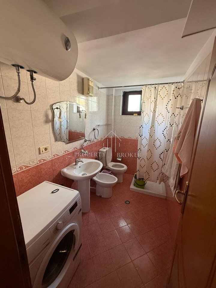 Jepet me qera apartament 1+1+A tek 21 Dhjetori!