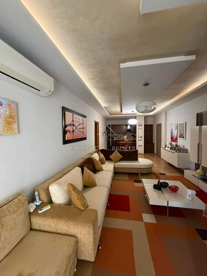 Shitet apartament 3+1+2 tek Shkolla Qazim Turdiu, Don Bosko !
