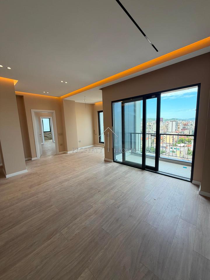 Appartamento 2+1+2 in affitto in Via Barrikadave!