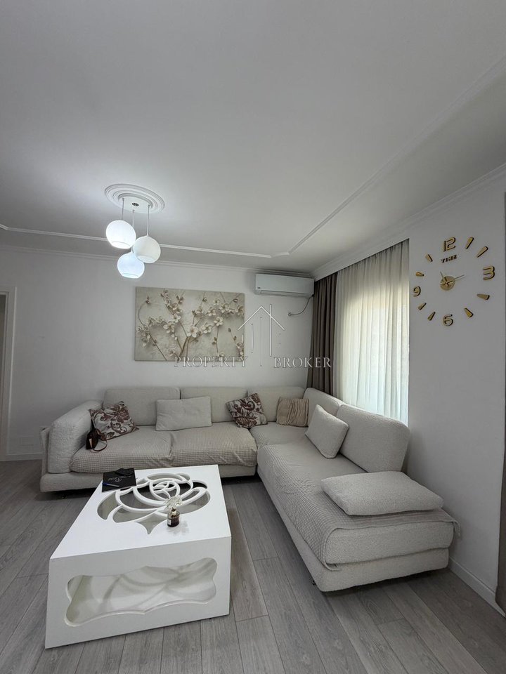 Shitet apartament 2+1 pas Square 21, Ish Nisheraku!