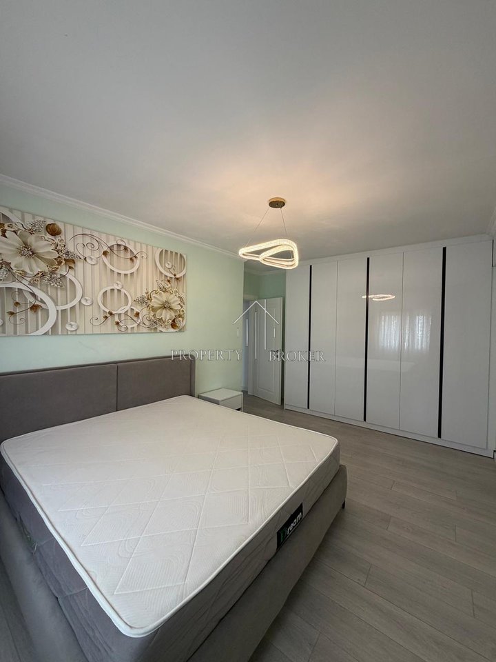 Shitet apartament 2+1 pas Square 21, Ish Nisheraku!