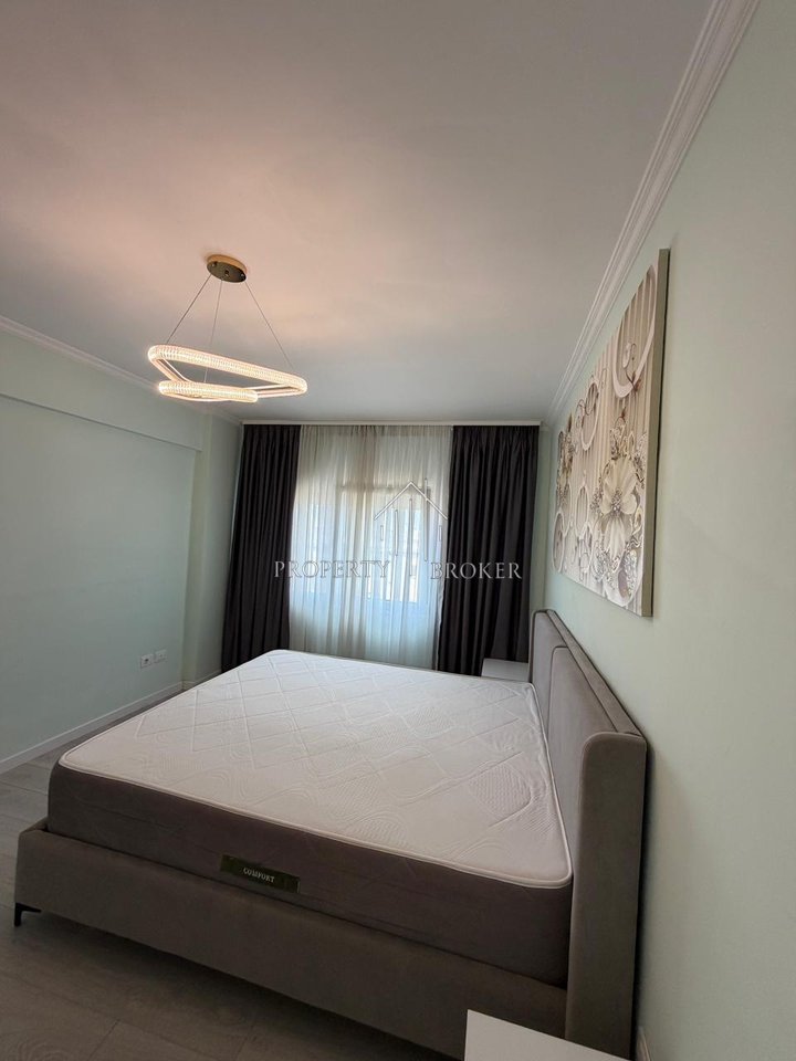 Shitet apartament 2+1 pas Square 21, Ish Nisheraku!
