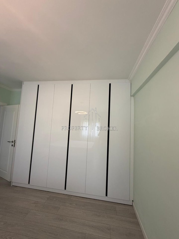 Shitet apartament 2+1 pas Square 21, Ish Nisheraku!