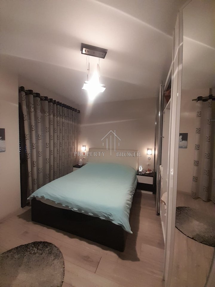 Jepet me qera apartament 1+1 tek Casa Italia !