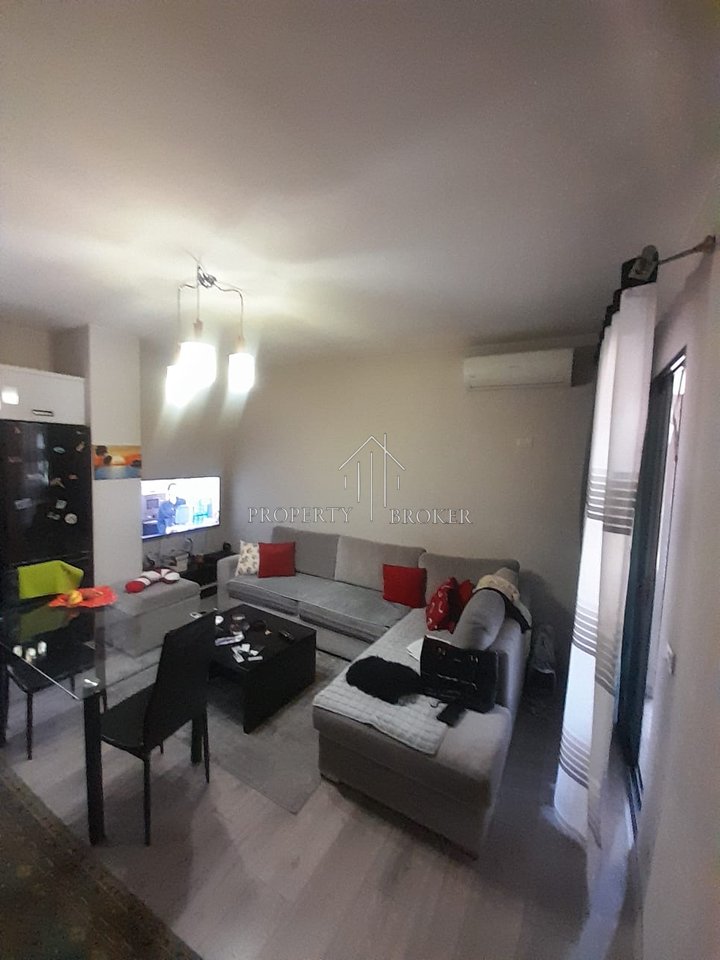 Jepet me qera apartament 1+1 tek Casa Italia !