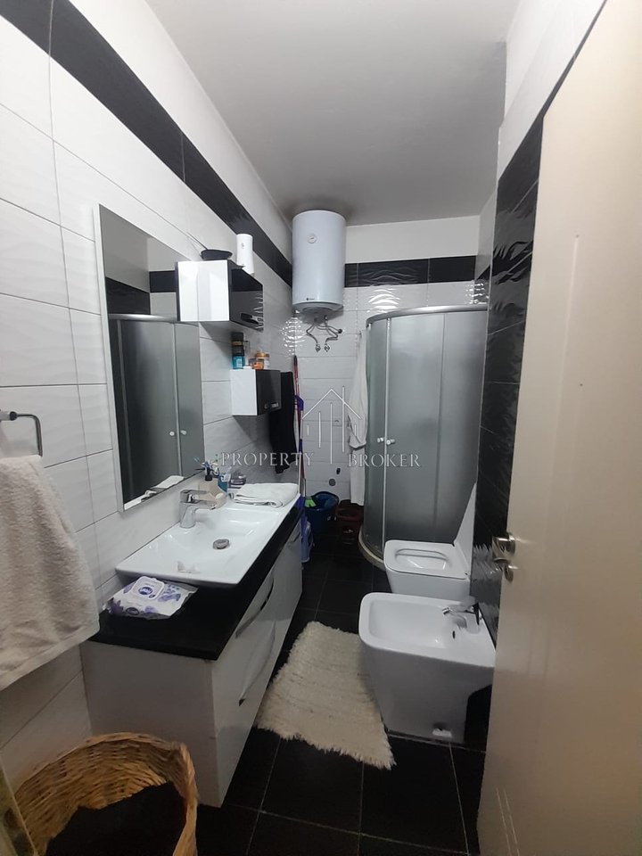 Jepet me qera apartament 1+1 tek Casa Italia !