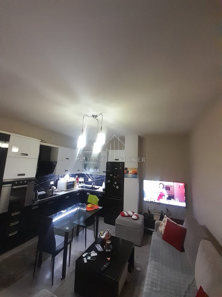 Jepet me qera apartament 1+1 tek Casa Italia !