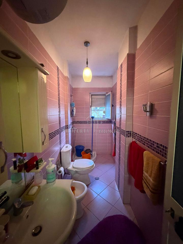 Apartment 2+1 for sale on Lavdie Petrela Street, Dritan Hoxha!