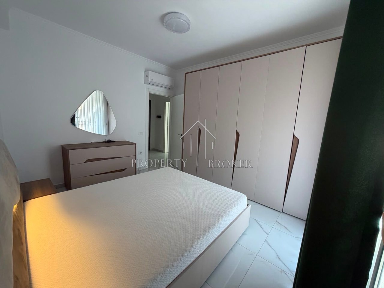 🏡 Apartment 1+1 for rent at Urban Gate, Astir!