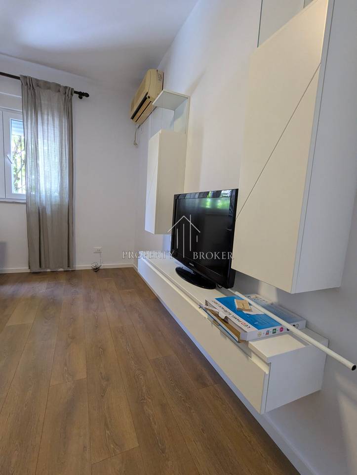 ‼️Prone ekskluzive‼️
Shitet apartamenti 1+1+Aneks ne Laprake,tek KMY!