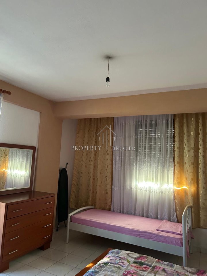 Jepet me qera apartament 1+1 Perball Tv Klan !