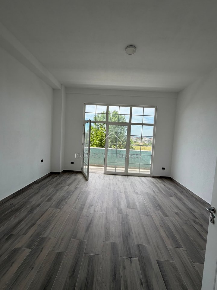 Apartment 4+1 for rent in Paskuqan!