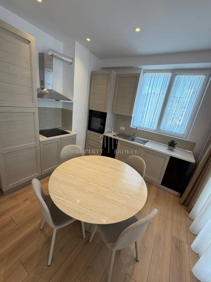 🏡 Apartment 1+1+🅿️ for rent at Komuna e Parisit!