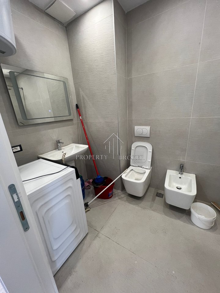 For rent 2+1+2 apartment Near the Complex, Jordan Misja Street!