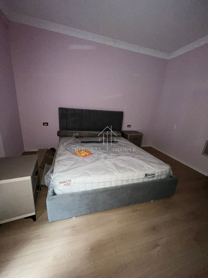 Jepet me qera apartament 1+1+🅿️ Kompleksi Ndregjoni!